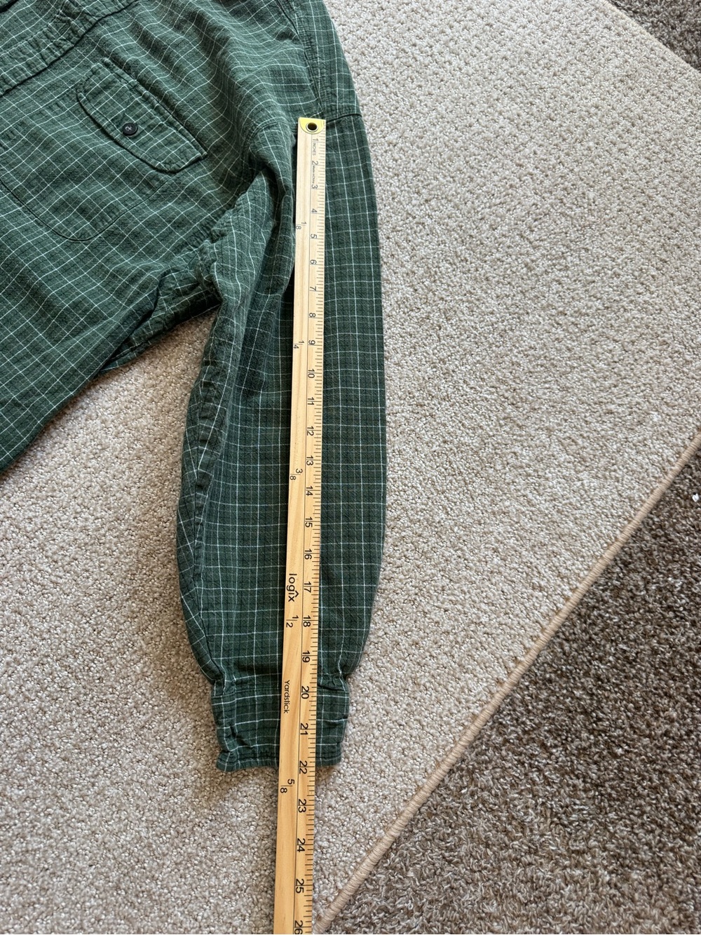 Wrangler Rugged Wear button down - Picture 6 of 8